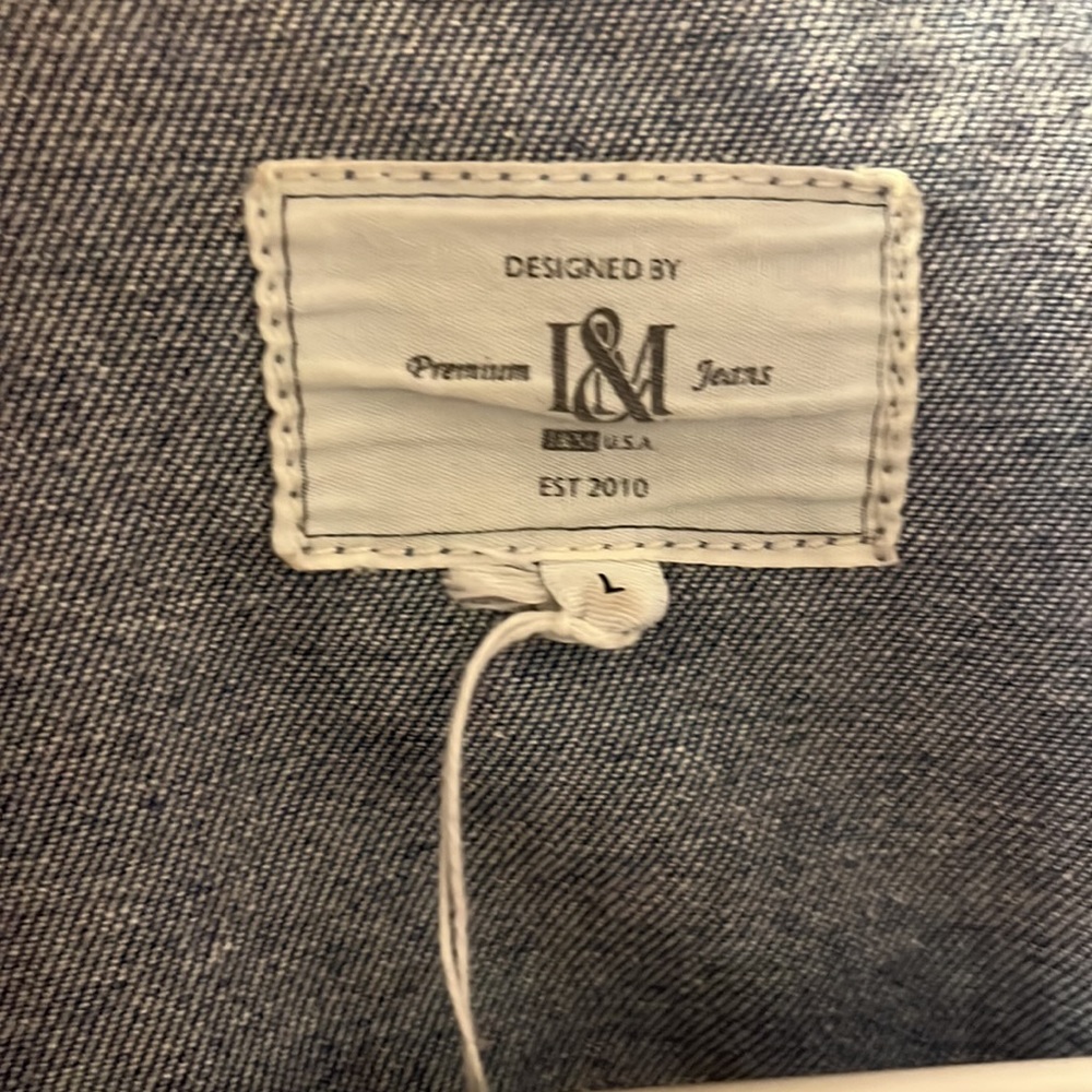 Distressed Jean Jacket - Picture 3 of 4